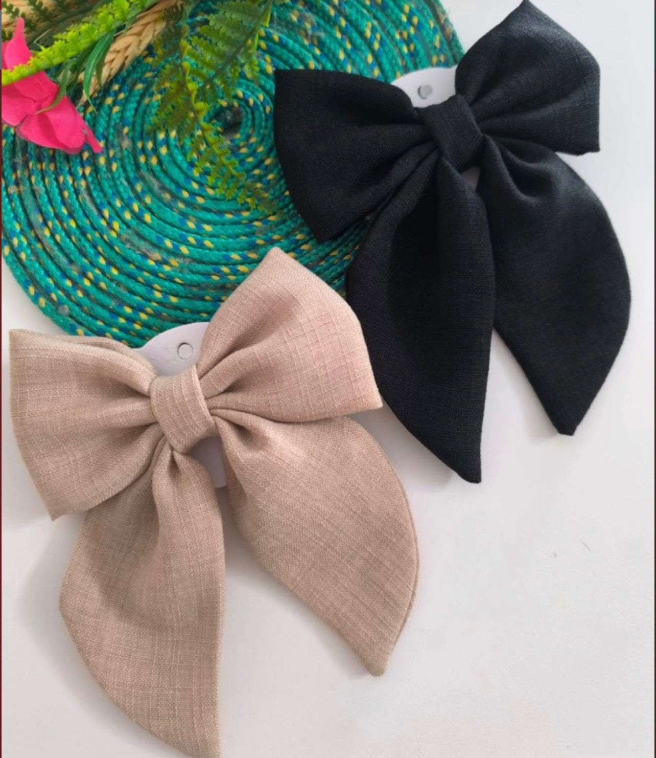 ES0002 Bows