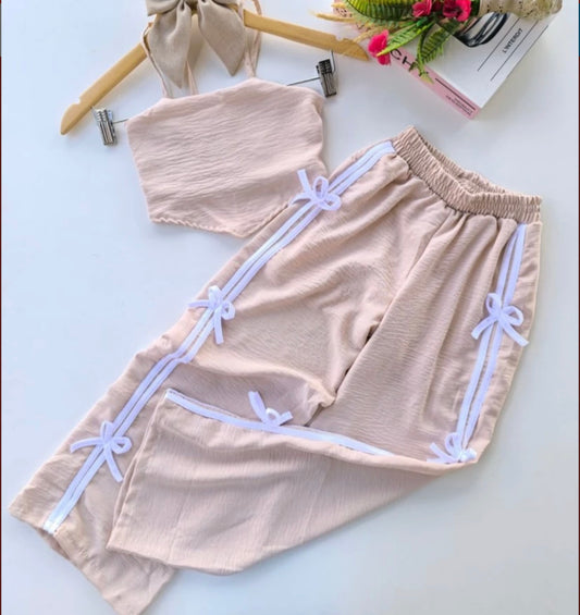 ES005- 2 piece outfit with attach bow