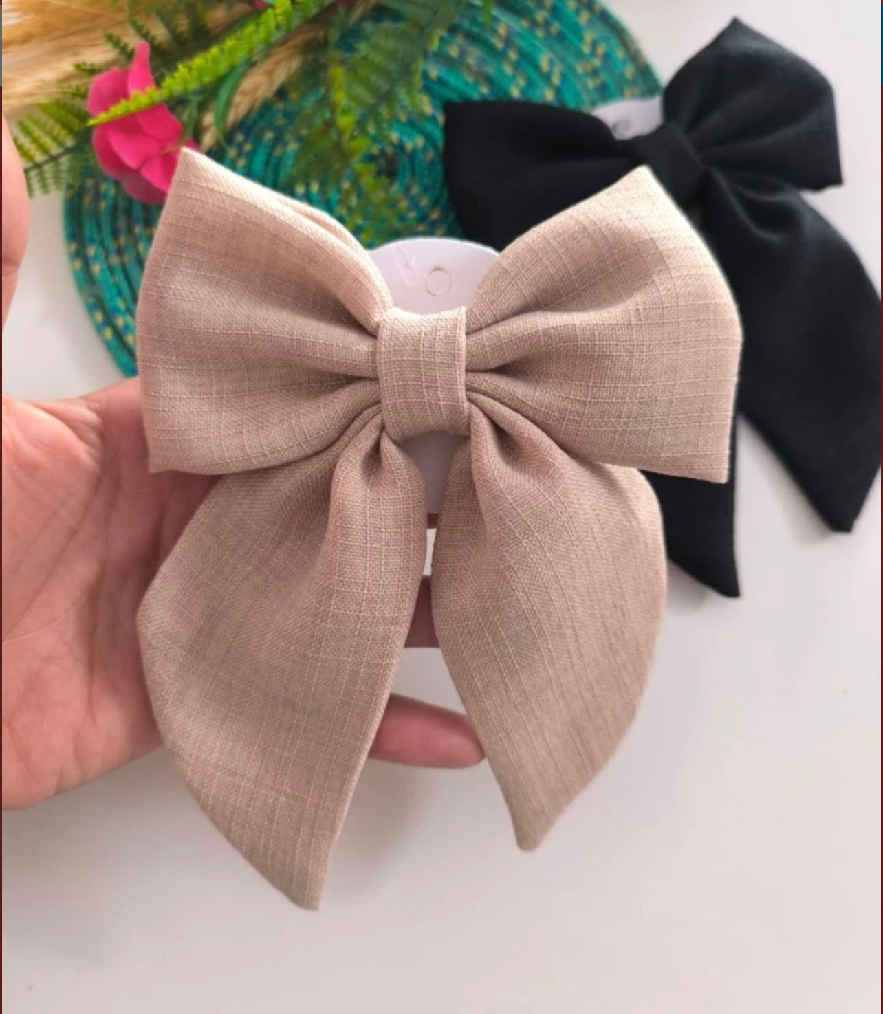 ES0002 Bows