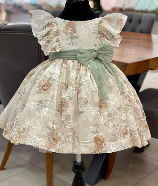MT055- Hannah's Dress