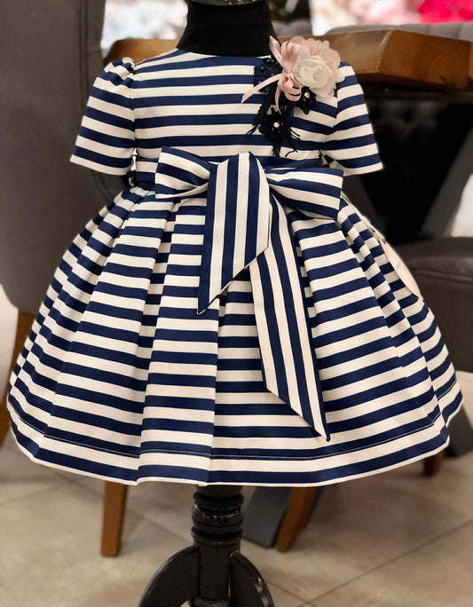 MT052-Stella's Dress