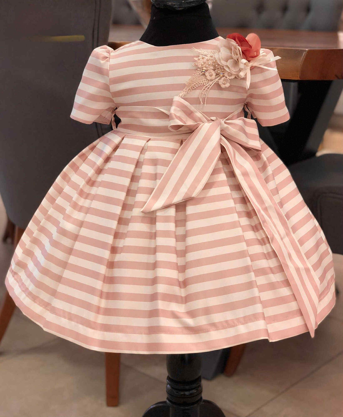 MT051- Victoria's Dress