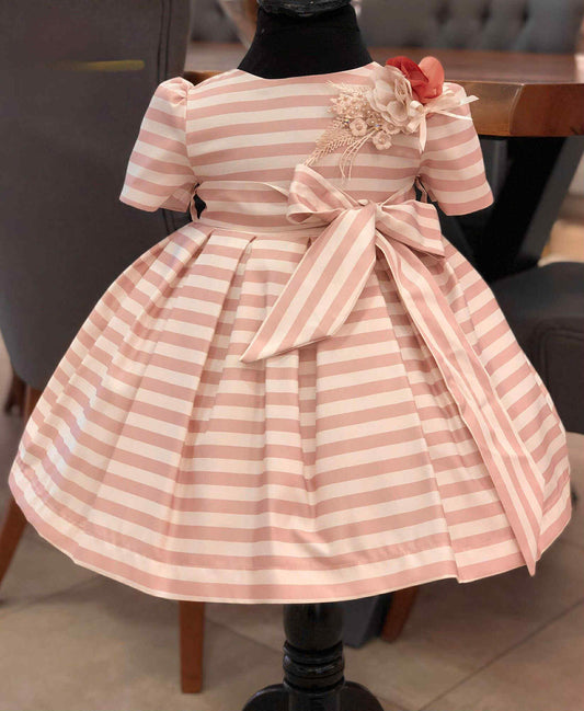 MT051- Victoria's Dress